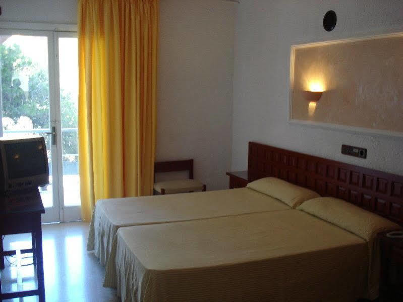 אל ארנל Hotel Cassandra מראה חיצוני תמונה